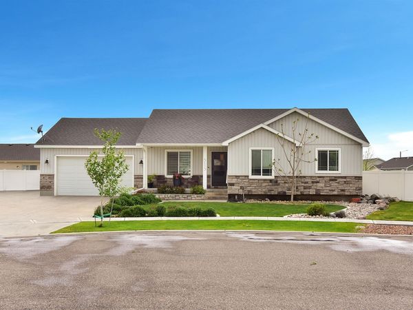 5113 Camden, Chubbuck, ID 83202