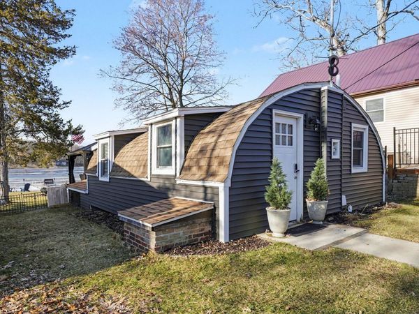 642 Swains Lake Drive, Concord, MI 49237