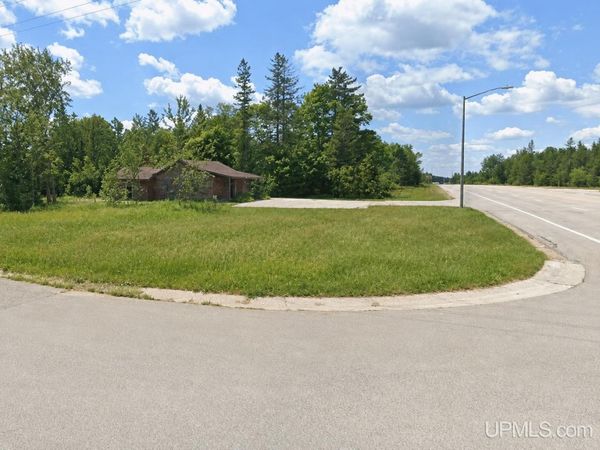 6128 N Arbor Avenue, Garfield Twp, MI 49762