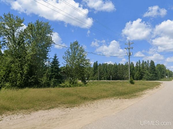 6128 N Arbor Avenue, Garfield Twp, MI 49762