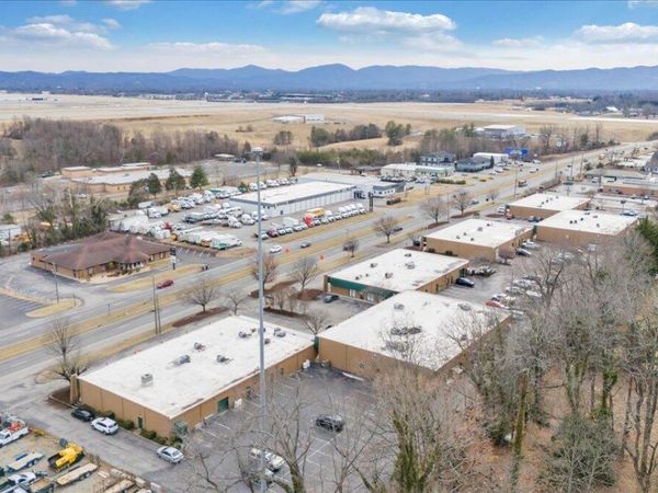 5330 Peters Creek RD , Roanoke, VA 24019