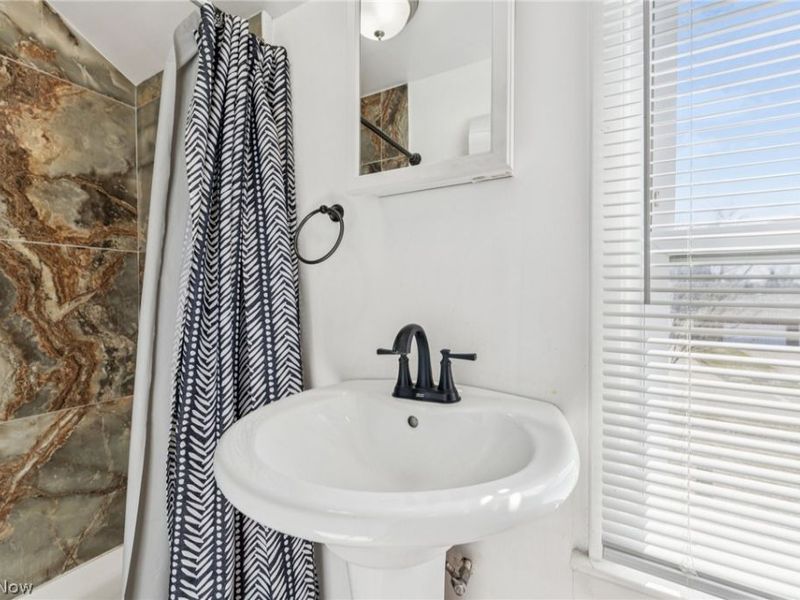 5039 Fairlawn Road , Lyndhurst, OH 44124 Photo 25