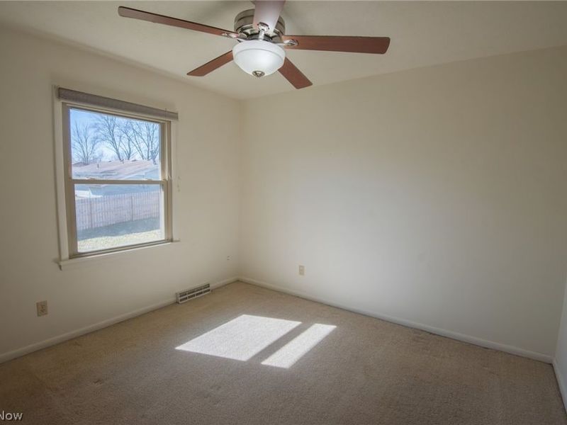 3841 Nottingham Avenue , Youngstown, OH 44511 Photo 20