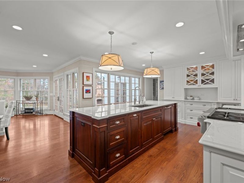 33285 Woodleigh Road , Pepper Pike, OH 44124 Photo 13