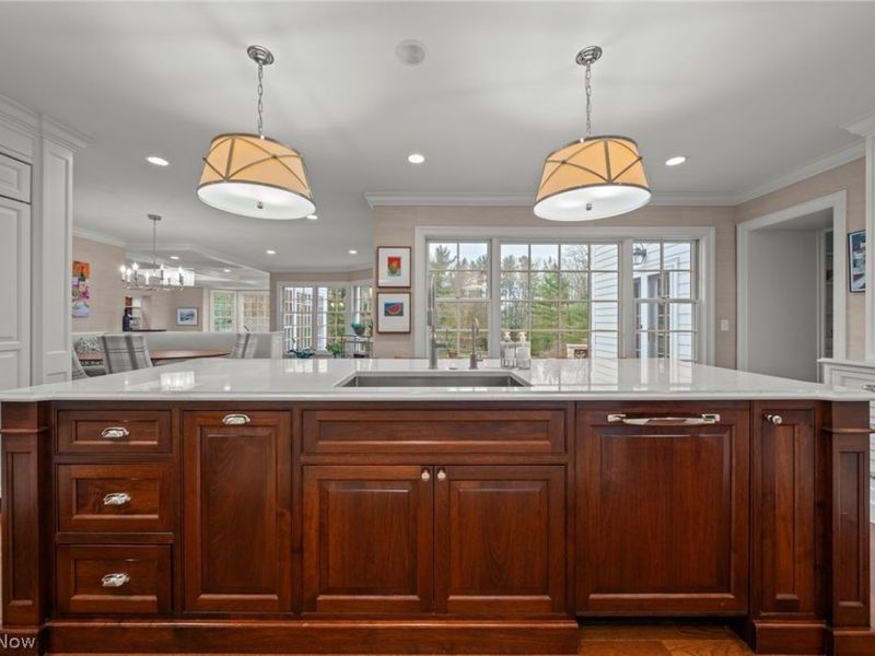 33285 Woodleigh Road , Pepper Pike, OH 44124 Photo 15