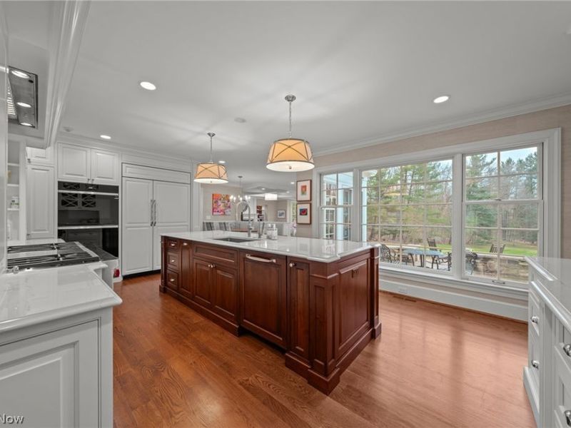 33285 Woodleigh Road , Pepper Pike, OH 44124 Photo 16