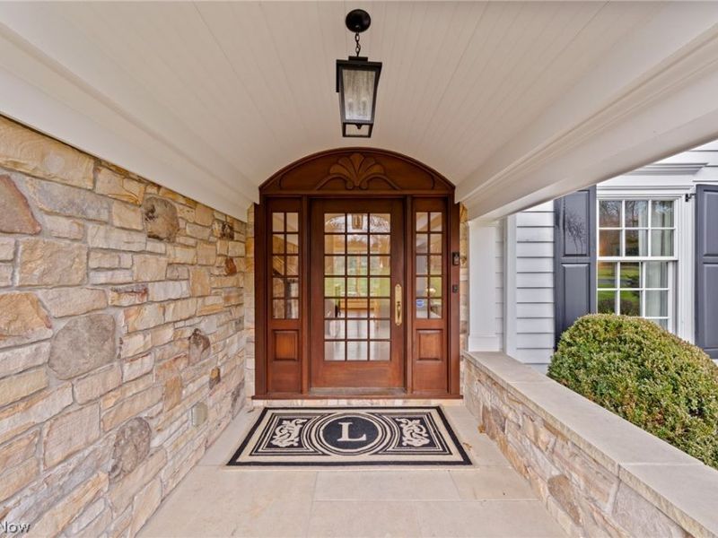 33285 Woodleigh Road , Pepper Pike, OH 44124 Photo 2