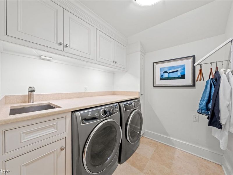 33285 Woodleigh Road , Pepper Pike, OH 44124 Photo 39