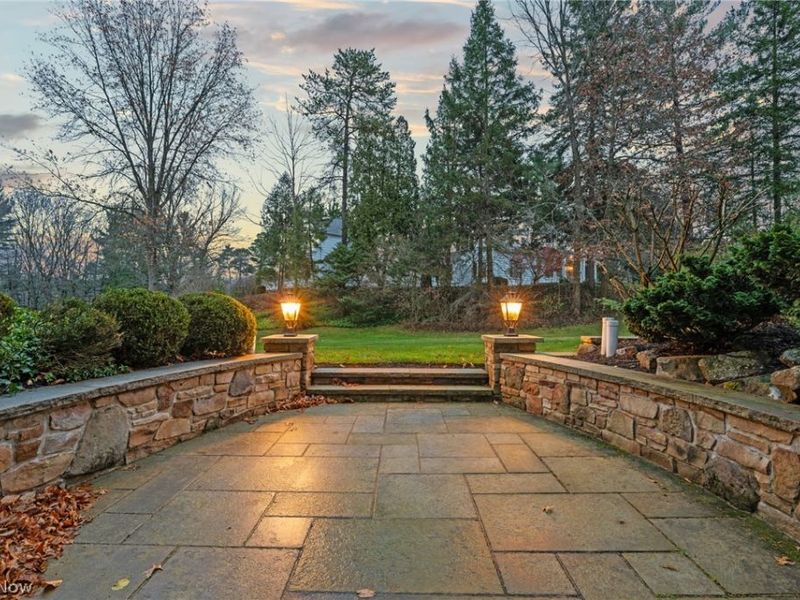 33285 Woodleigh Road , Pepper Pike, OH 44124 Photo 42