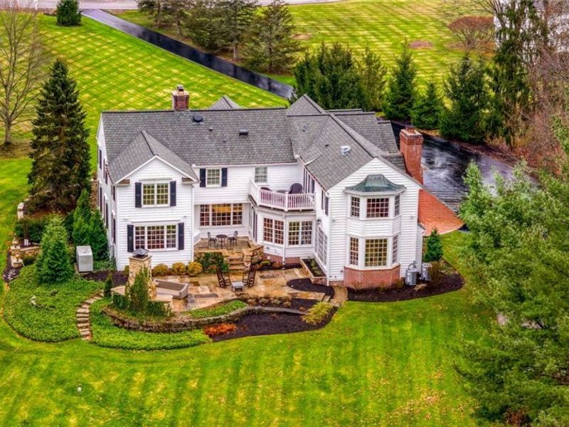 33285 Woodleigh Road , Pepper Pike, OH 44124 Photo 49