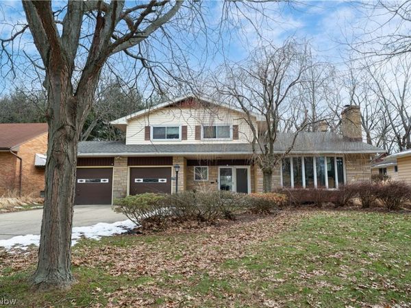 1775 Sherwood Boulevard , Euclid, OH 44117