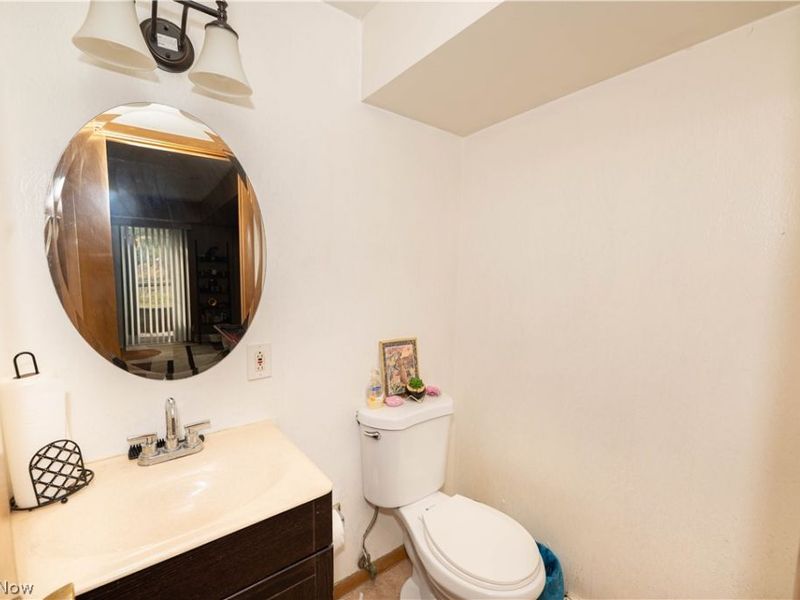 1775 Sherwood Boulevard , Euclid, OH 44117 Photo 6