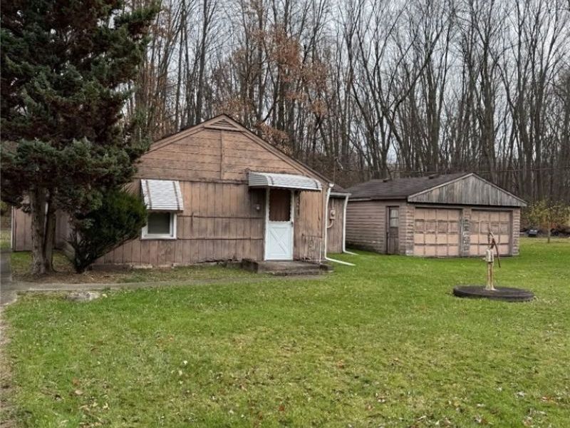 6485 Ridgeview Boulevard , North Ridgeville, OH 44039 Photo 1