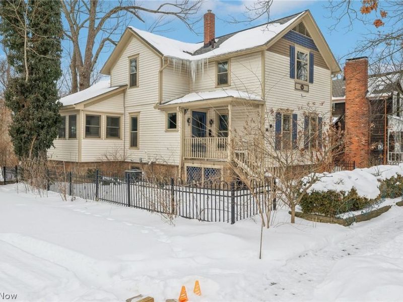 12 N Oviatt Street , Hudson, OH 44236 Photo 3