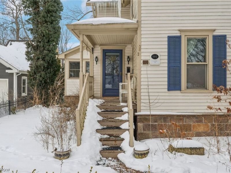 12 N Oviatt Street , Hudson, OH 44236 Photo 5