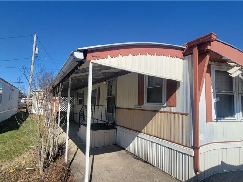 8214 Russell Lane , Cleveland, OH 44144 Photo 2