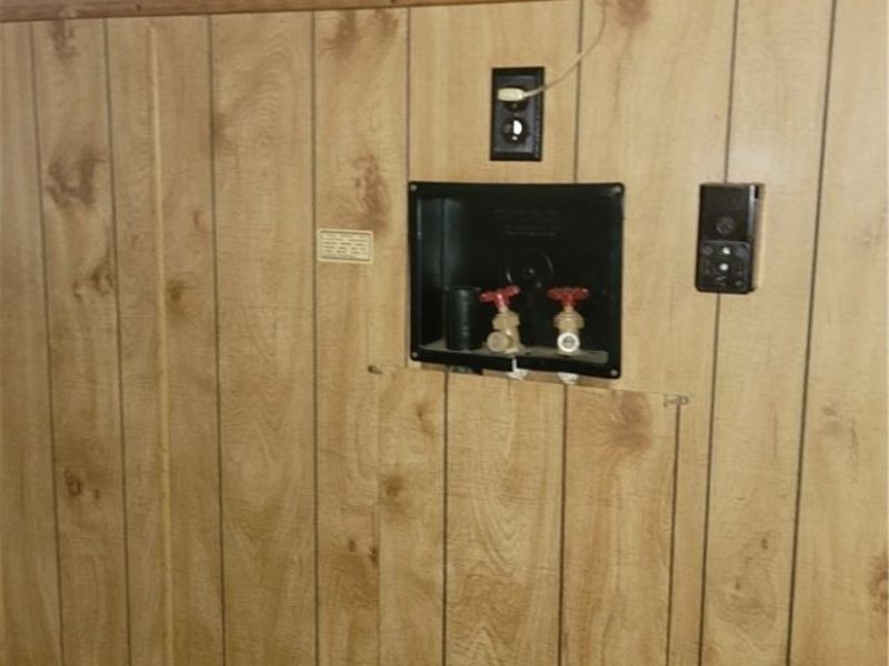 8214 Russell Lane , Cleveland, OH 44144 Photo 22