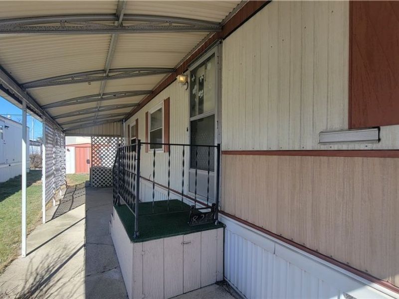 8214 Russell Lane , Cleveland, OH 44144 Photo 3