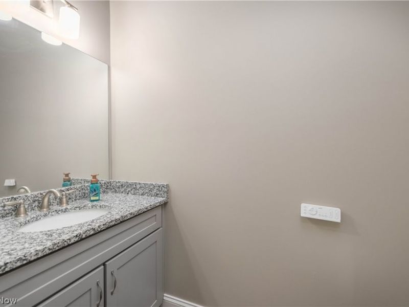 32008 Tuscan Lane , Avon Lake, OH 44012 Photo 13