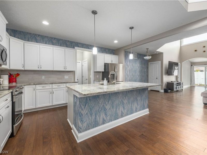 32008 Tuscan Lane , Avon Lake, OH 44012 Photo 6