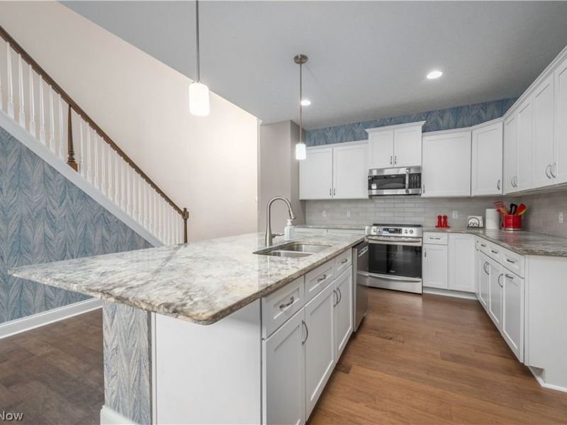 32008 Tuscan Lane , Avon Lake, OH 44012 Photo 9