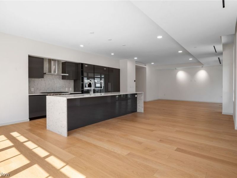 22700 Lake Road , Unit 205, Rocky River, OH 44116 Photo 10