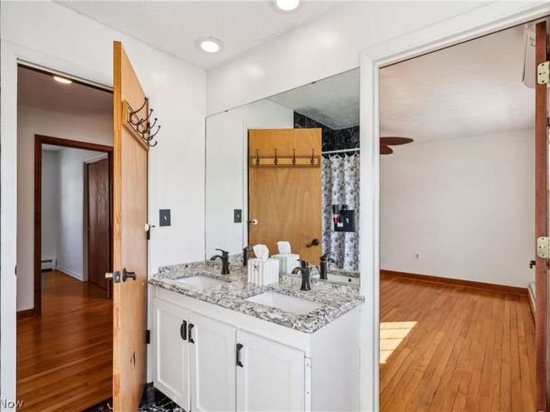 8930 Crackel Road , Chagrin Falls, OH 44023 Photo 15