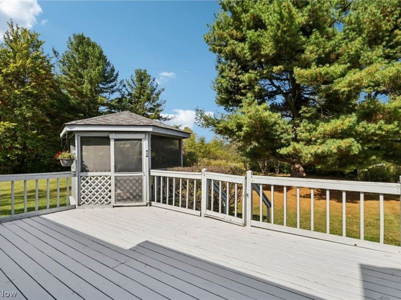 8930 Crackel Road , Chagrin Falls, OH 44023 Photo 28