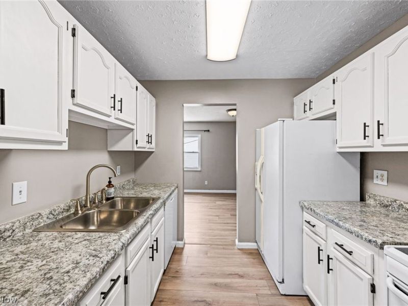 10540 Ravenna Road , Unit 9, Twinsburg, OH 44087 Photo 11