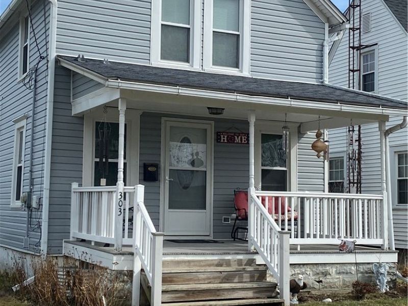 303 Indiana Avenue , Lorain, OH 44052 Photo 1