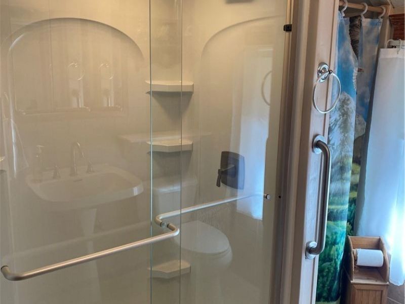 303 Indiana Avenue , Lorain, OH 44052 Photo 22