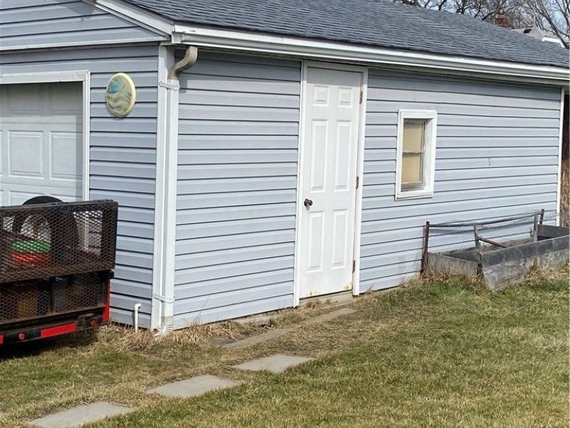 303 Indiana Avenue , Lorain, OH 44052 Photo 4