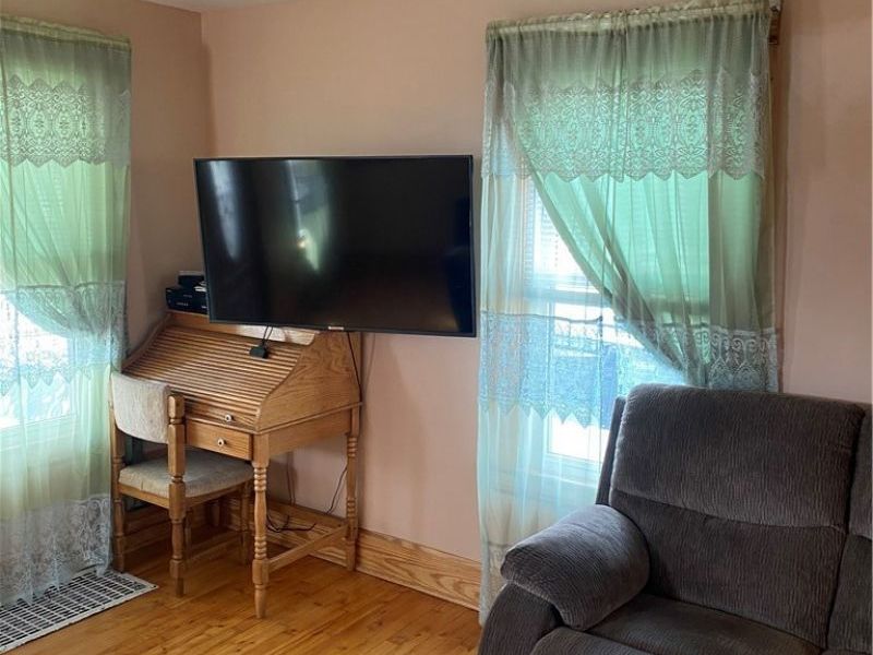 303 Indiana Avenue , Lorain, OH 44052 Photo 6