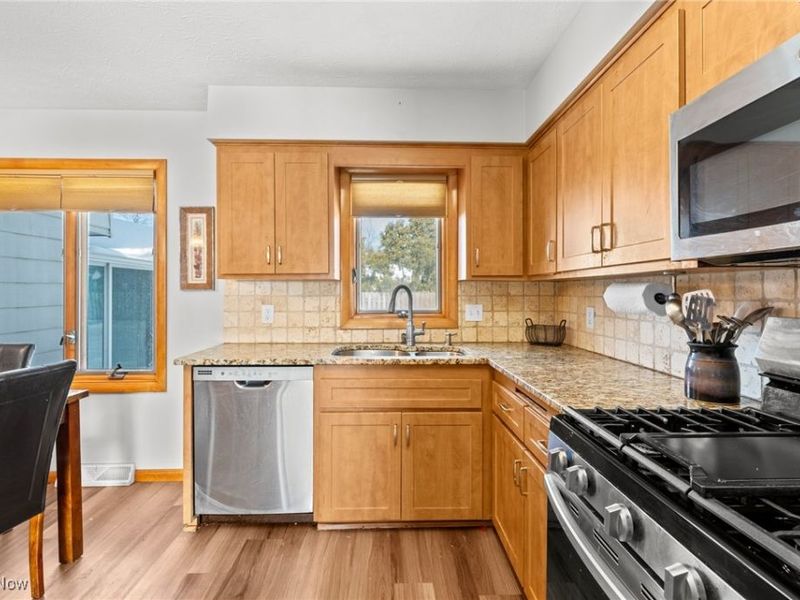 5991 Cantwell Drive , Mayfield Heights, OH 44124 Photo 11