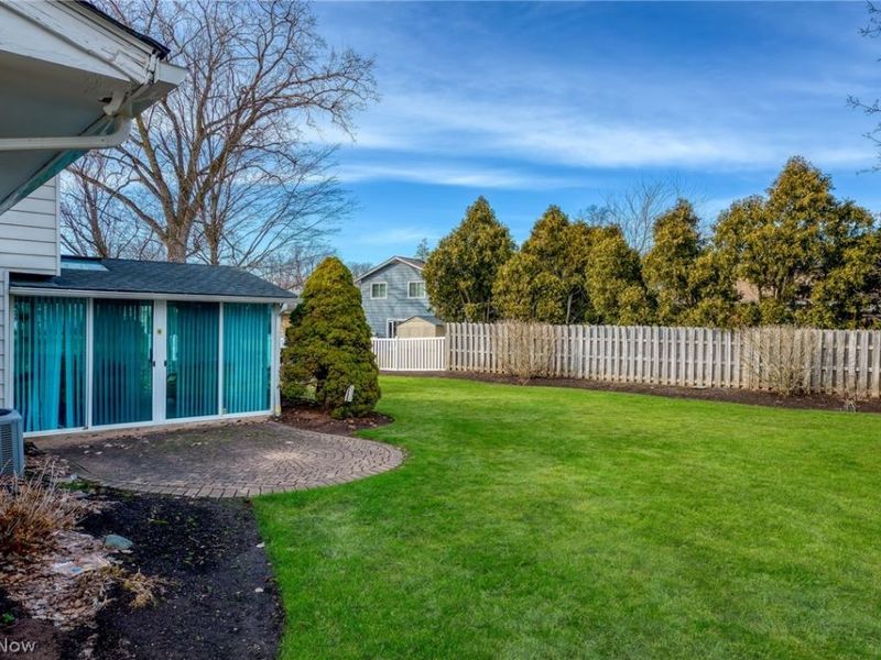 5991 Cantwell Drive , Mayfield Heights, OH 44124 Photo 2