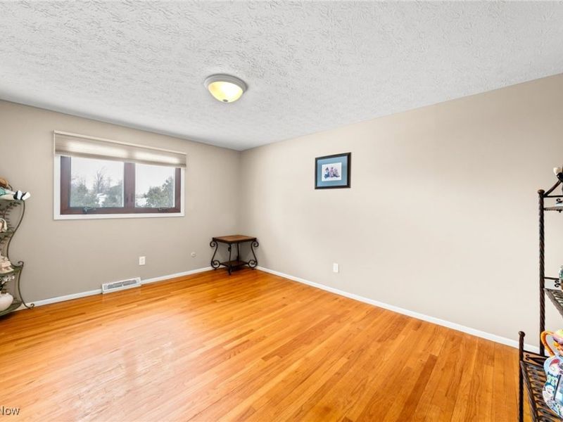 5991 Cantwell Drive , Mayfield Heights, OH 44124 Photo 25