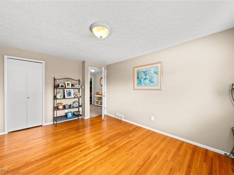 5991 Cantwell Drive , Mayfield Heights, OH 44124 Photo 26