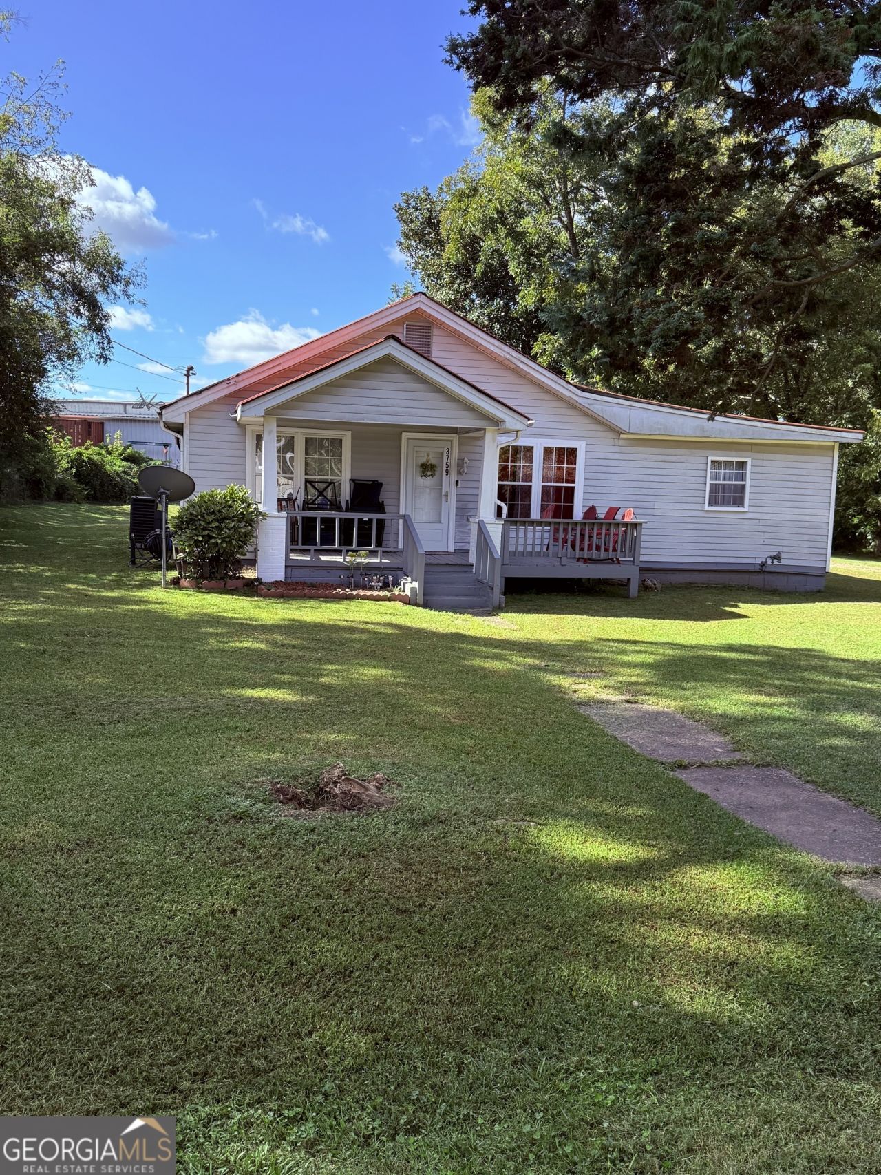 3759 Old Plainview Road, Flowery Branch, GA 30542 Main Photo