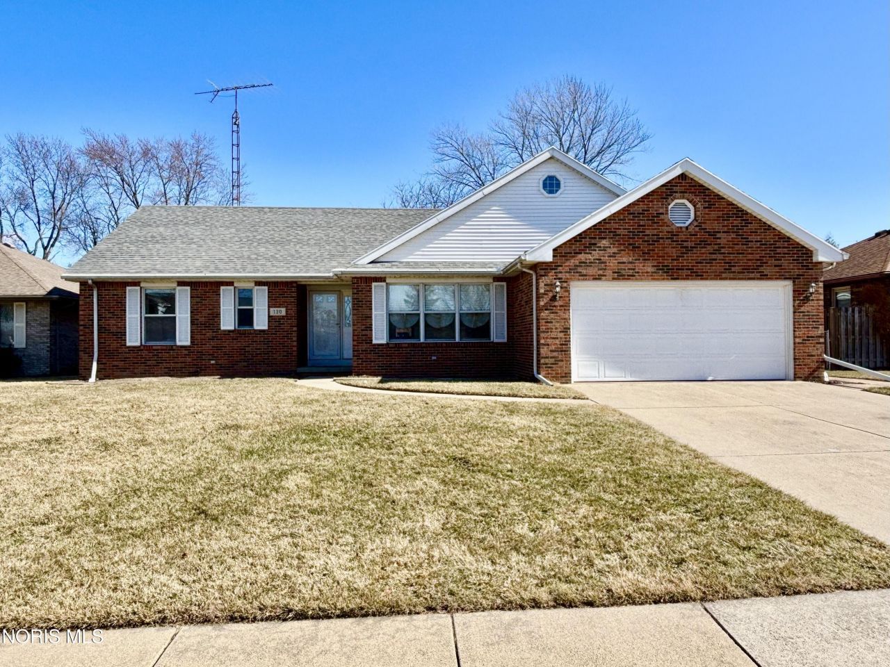 120 Luella Avenue, Oregon, OH 43616 Main Photo