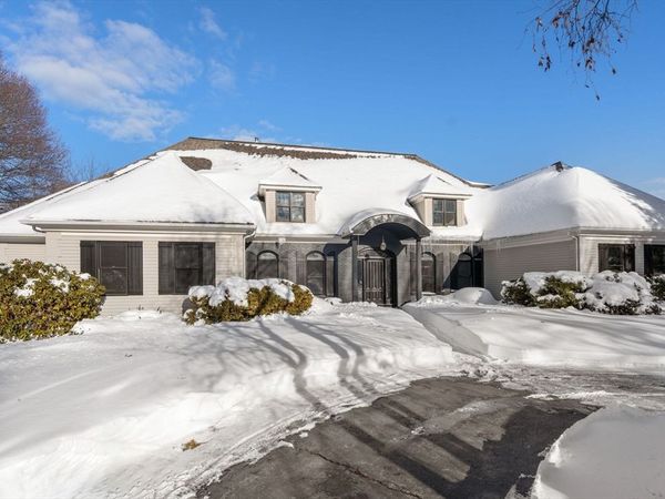 6 Dairy Farm Ln, Wayland, MA 01778