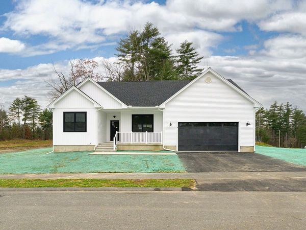 4 Sunny Crest, Belchertown, MA 01007