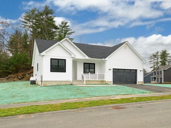 4 Sunny Crest, Belchertown, MA 01007