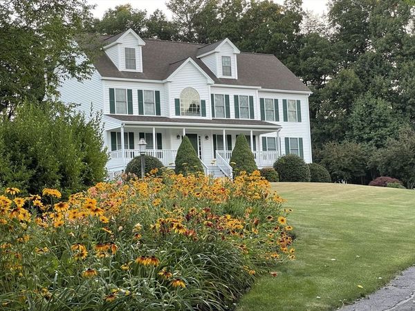 367 Mulpus Rd, Lunenburg, MA 01462