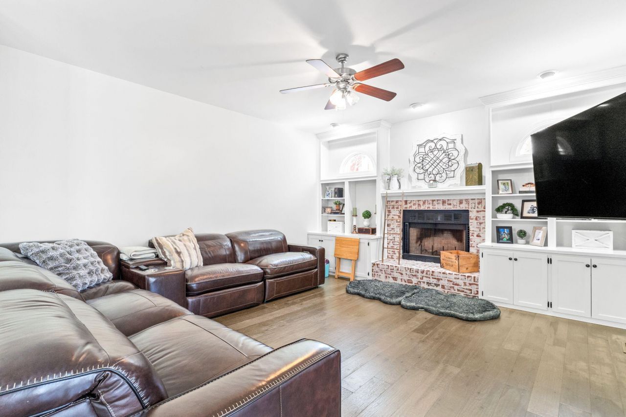 112 N Gateshead Crossing Photo 17