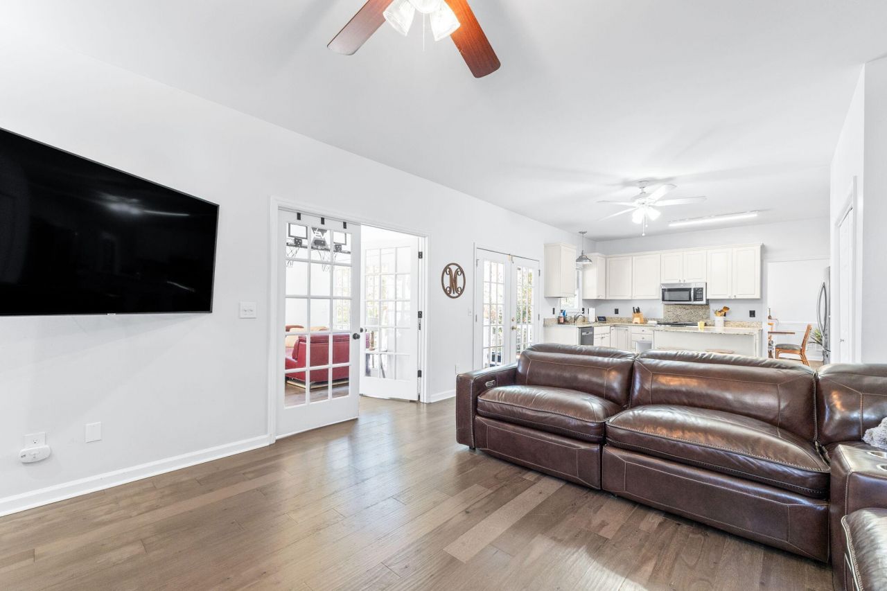 112 N Gateshead Crossing Photo 18