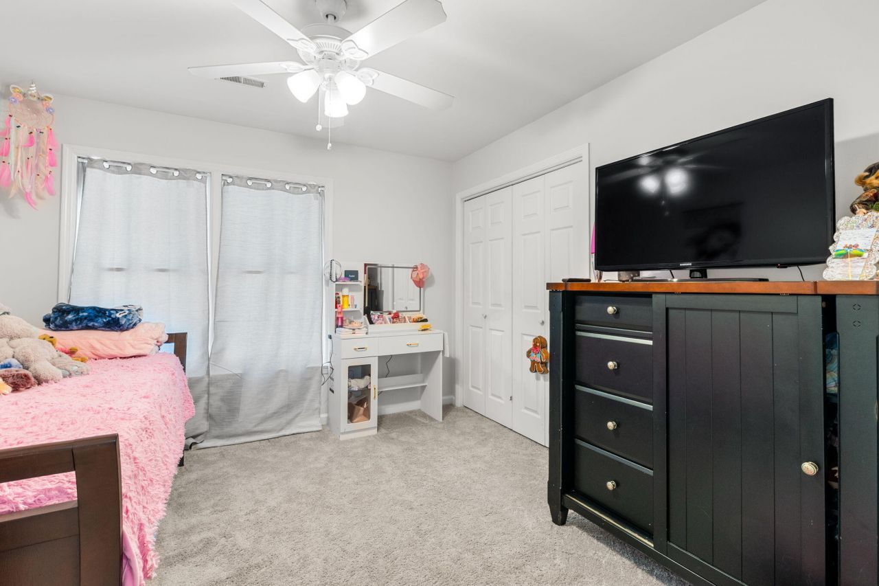 112 N Gateshead Crossing Photo 28