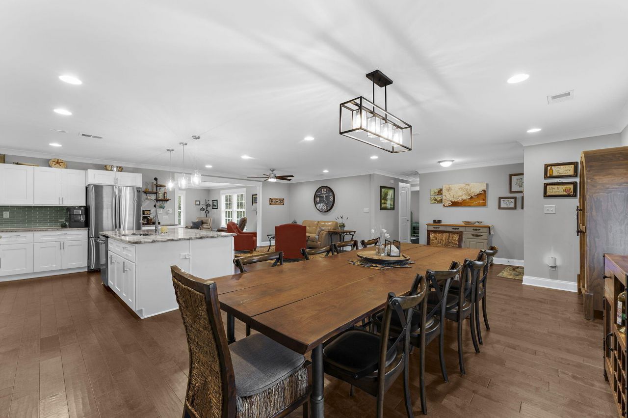 107 Brittany Court Photo 10