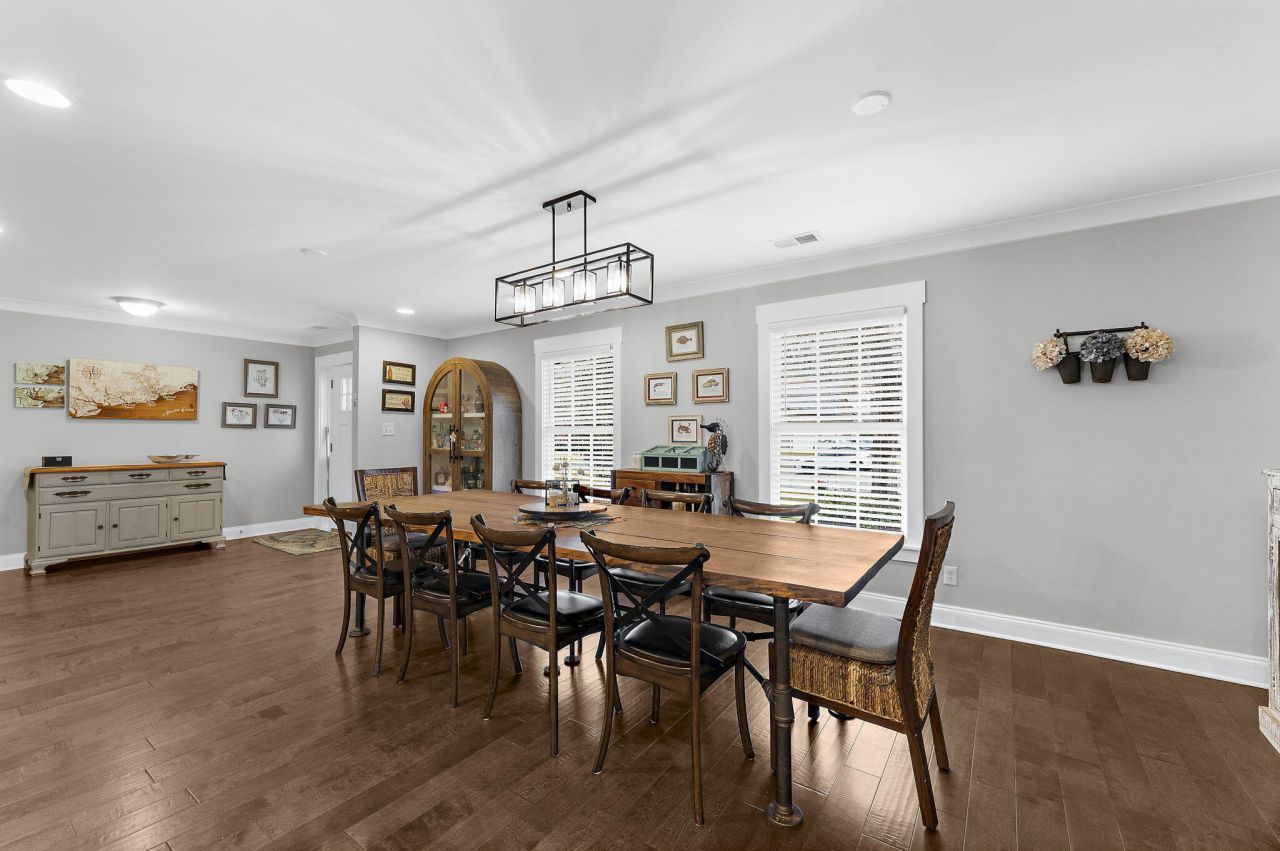 107 Brittany Court Photo 11