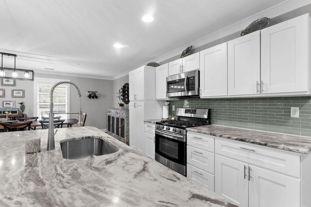 107 Brittany Court Photo 16