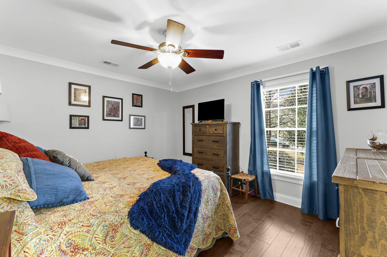 107 Brittany Court Photo 26